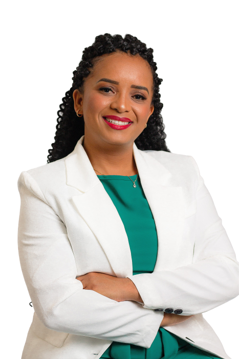 Pessoa empreendedora usando aplicativo de gestão financeira para MEIs